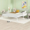 White Metal Daybed with Trundle A44194
