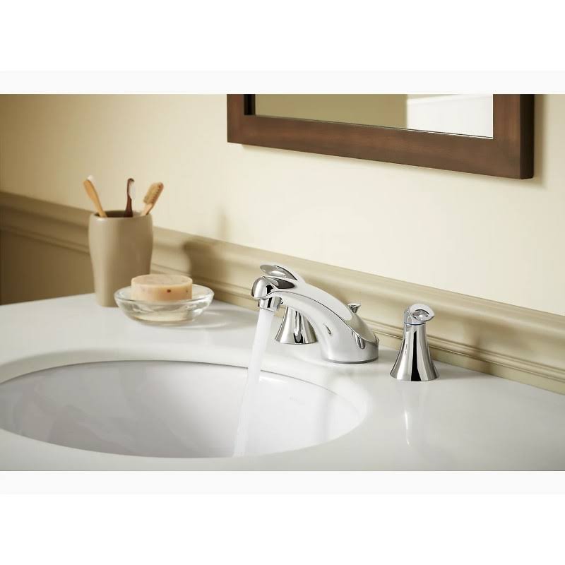 White Undermount Oval Bathroom Sink with Overflow B111