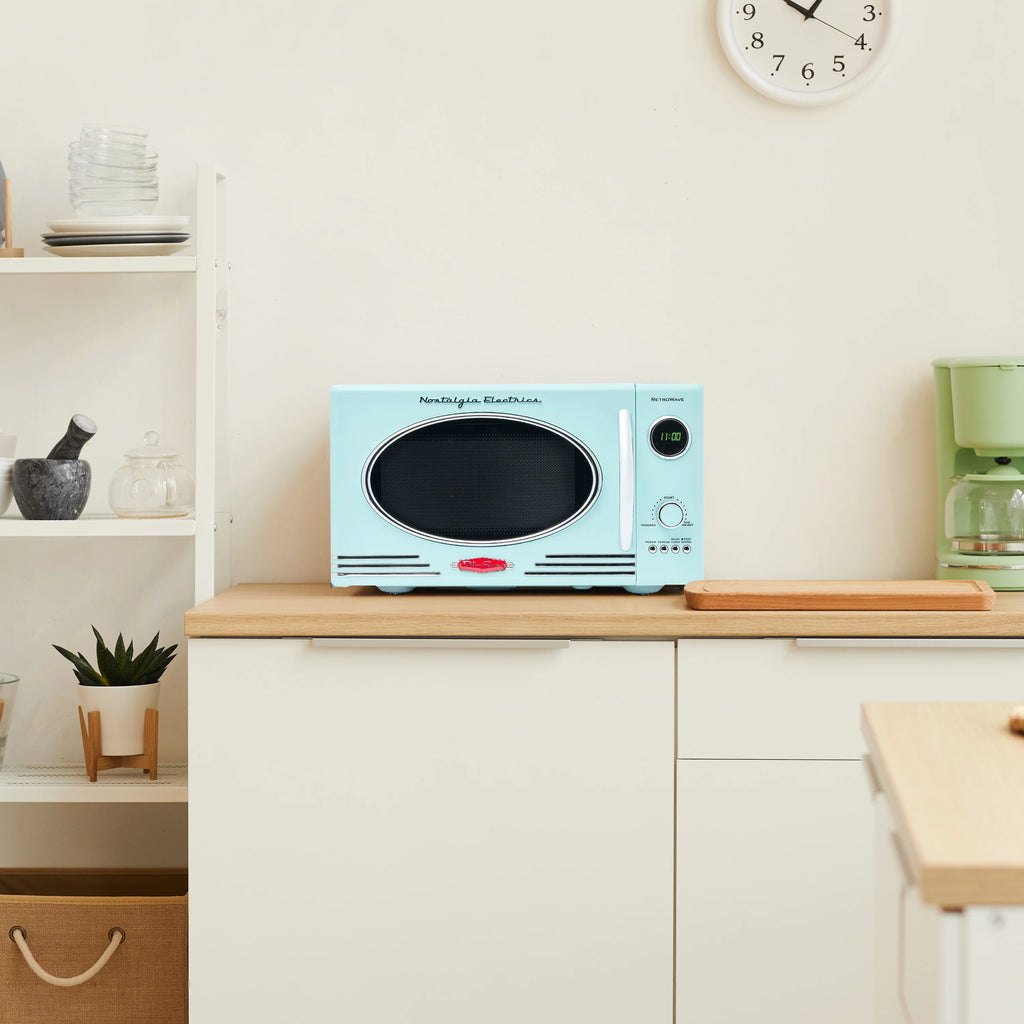 0.9 Cubic Foot 800-Watt Countertop Microwave Oven J219