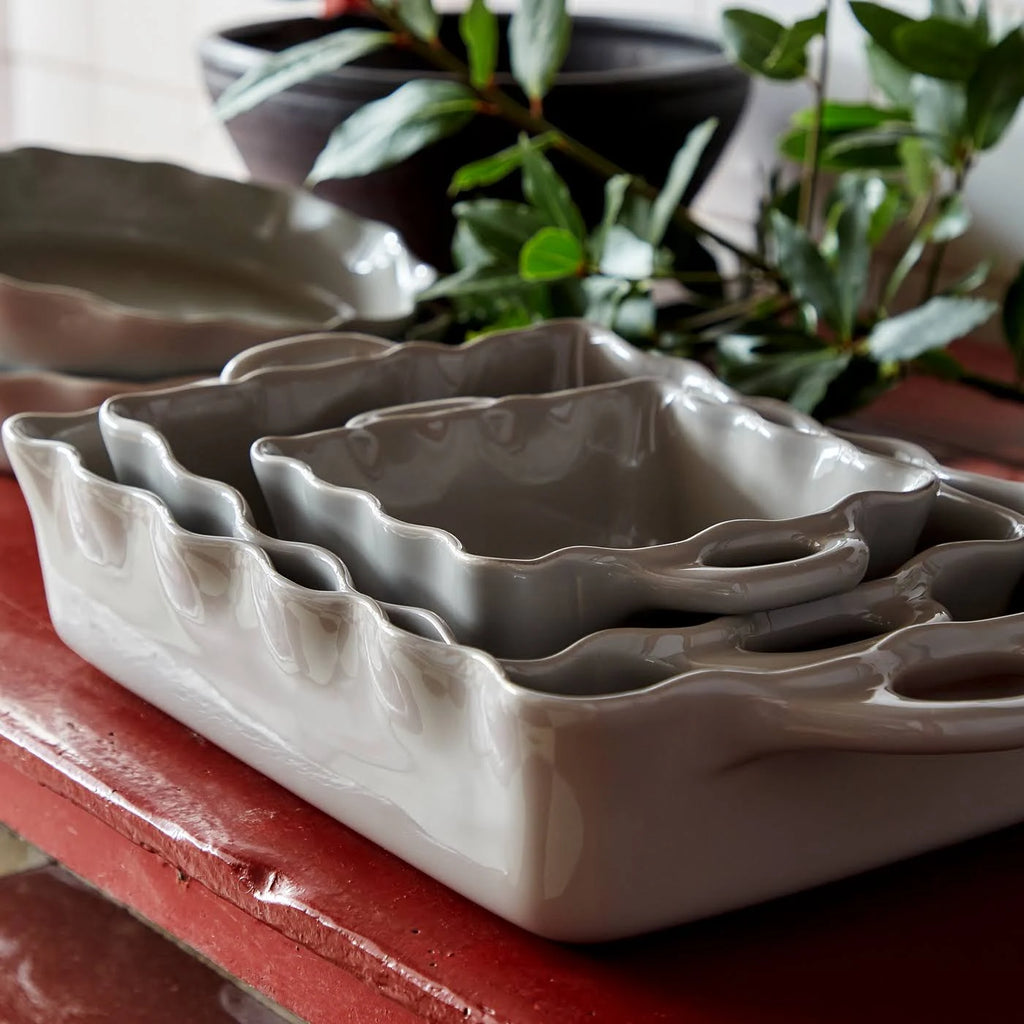 Red Ruffled Rectangular Baker X627726