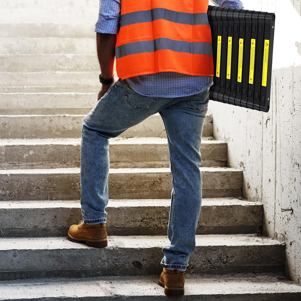 Telescoping Aluminum Folding Ladder, 330lbs Load Capacity Z59435